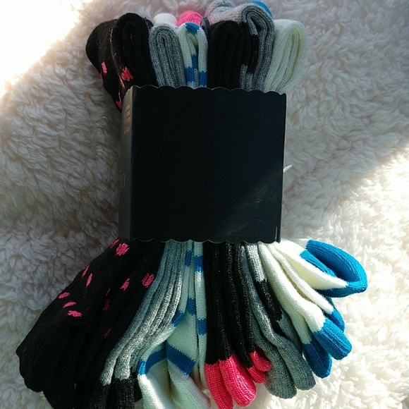 Cynthia Rowley Cute Socks--Great Quality! - Picture 2 of 8